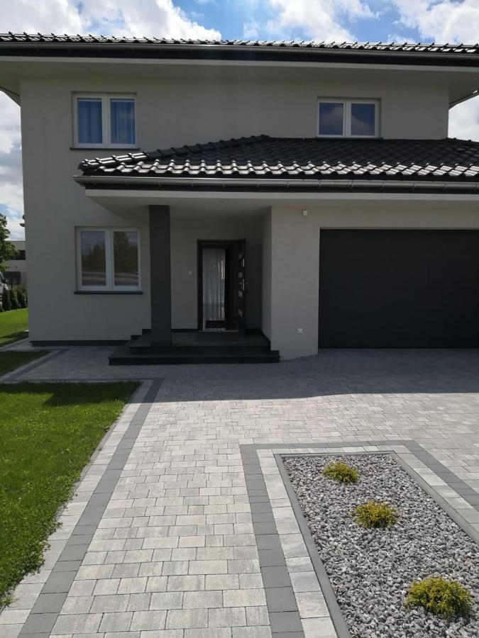 Villa West *